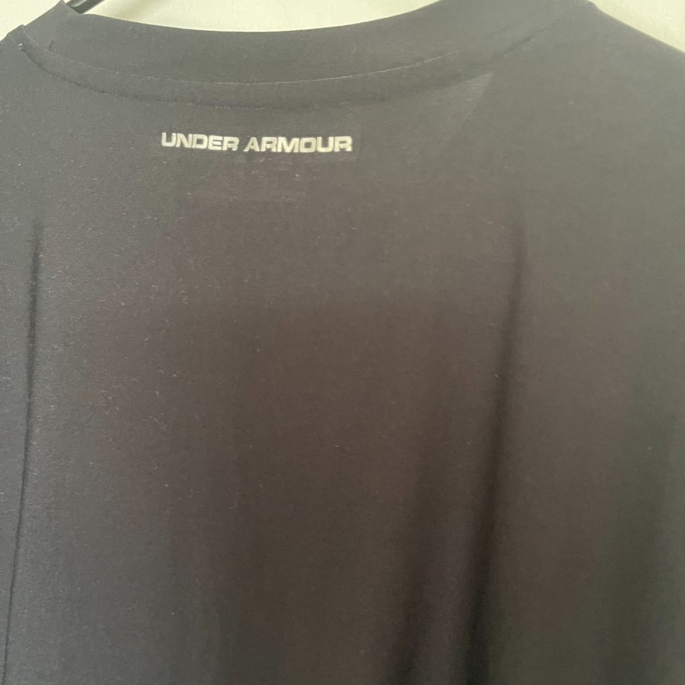 UNDER ARMOUR - Picture 5 of 9
